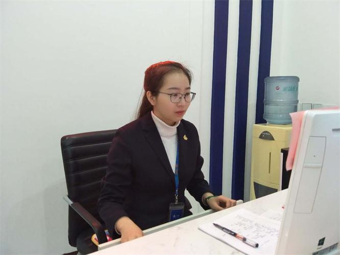 吴畅.jpg 吴畅.jpg