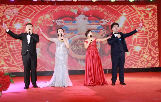 Ö÷³ÖÈËÍõºÆ¡¢Î⳩¡¢³ÌÙ»¡¢×ÞÄÁ´ïÑݳª¿ª³¡¸èÇú¡¶¿ªÃź졷.jpg Ö÷³ÖÈËÍõºÆ¡¢Î⳩¡¢³ÌÙ»¡¢×ÞÄÁ´ïÑݳª¿ª³¡¸èÇú¡¶¿ªÃź졷.jpg