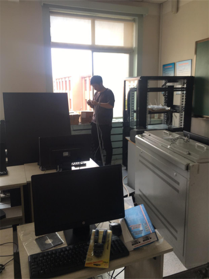 ÕýÔÚÊ©¹¤µÄСͬ°é.png ÕýÔÚÊ©¹¤µÄСͬ°é.png